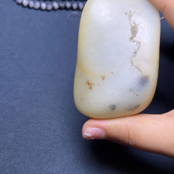 和田玉未镶嵌珠宝奇石