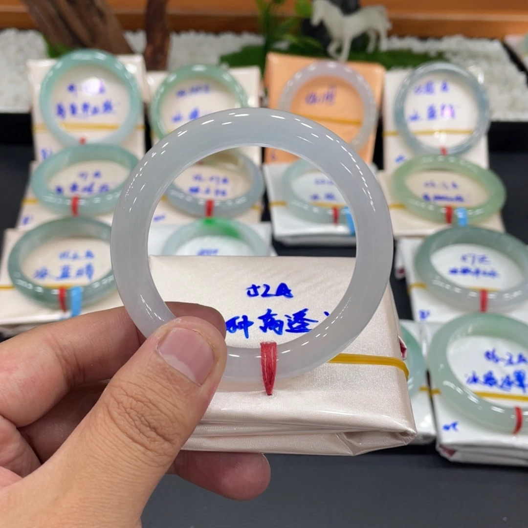 未镶嵌手镯翡翠缅甸翡翠