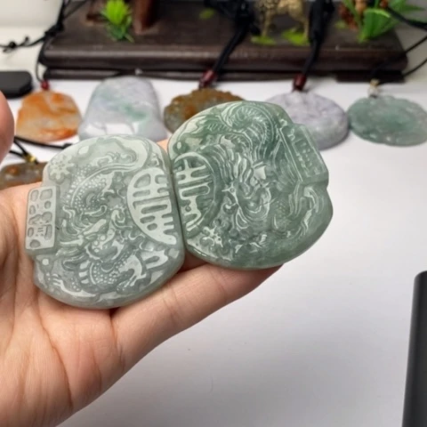 翡翠未镶嵌颈饰翡翠
