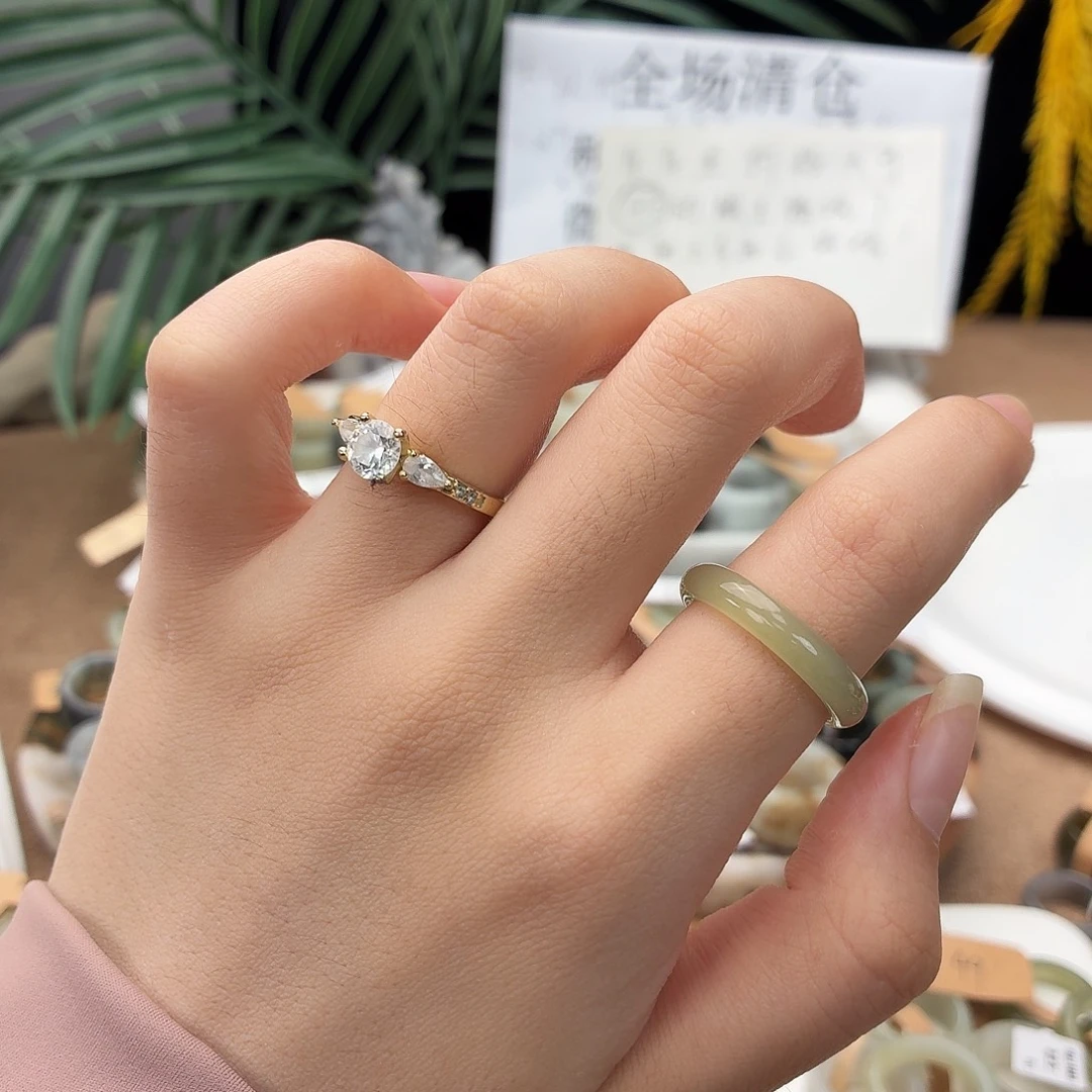 和田玉（糖玉）戒指未镶嵌x36晴水绿18.0不退换