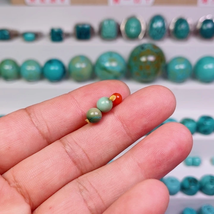 南红玛瑙未镶嵌珠宝奇石