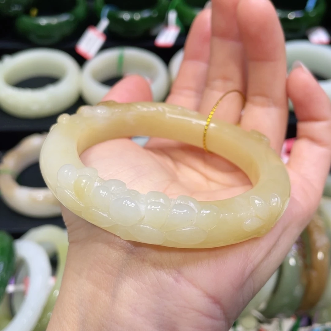 未镶嵌手镯和田玉67