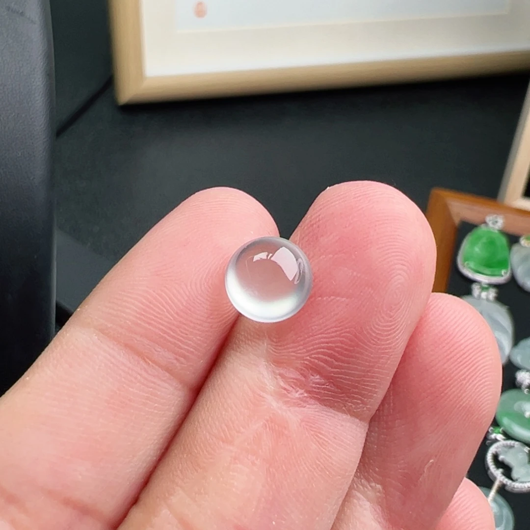 翡翠未镶嵌颈饰蛋面8.3