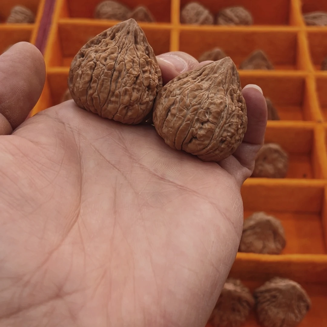 把件文玩核桃正版坐佛