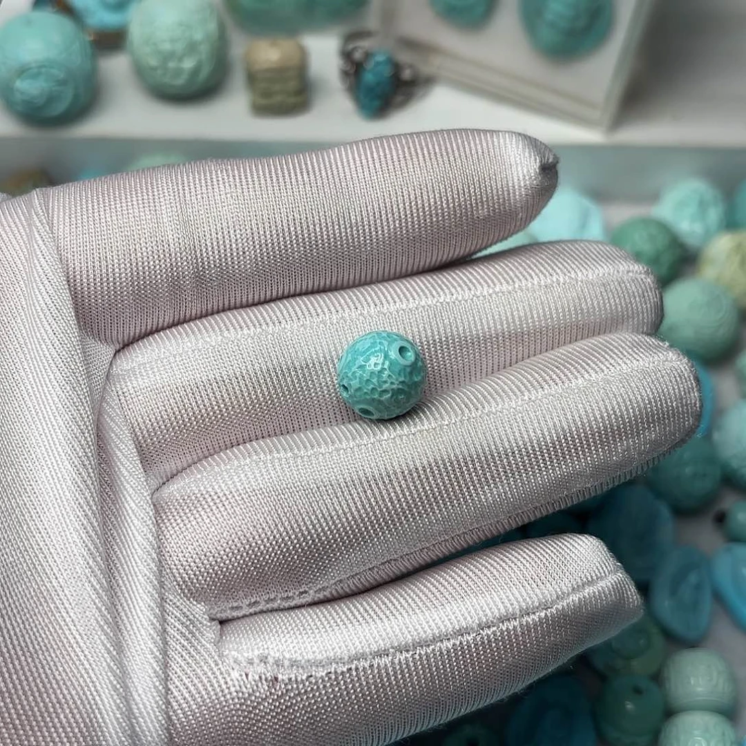 绿松石雕刻件未镶嵌华*