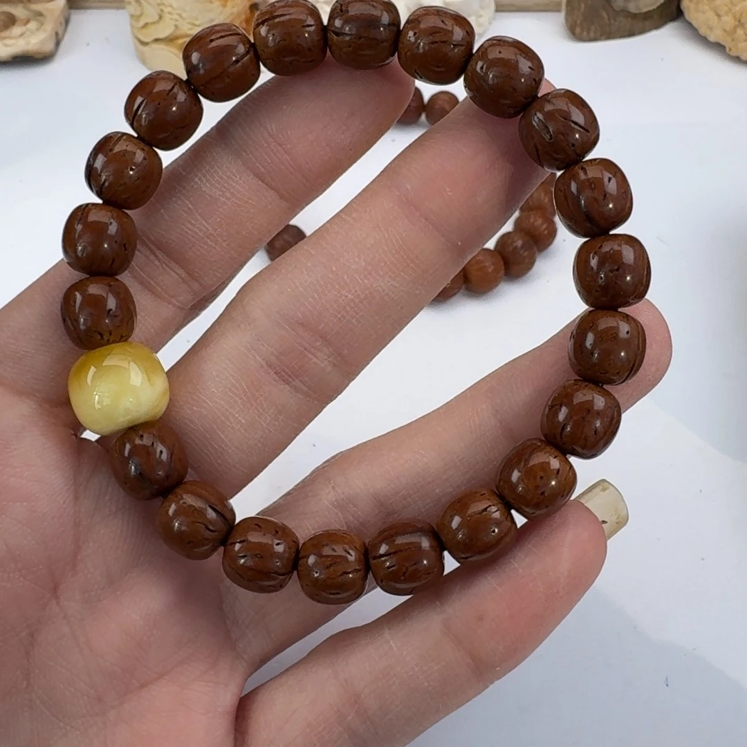 桃核手串鼠*哥哈哈哈哈哈