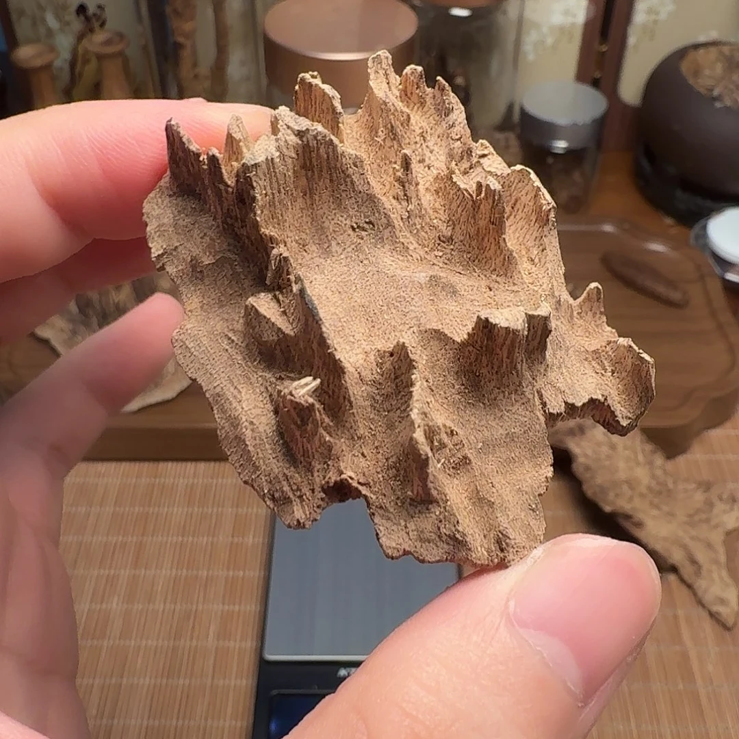 沉香芽庄吊口料子