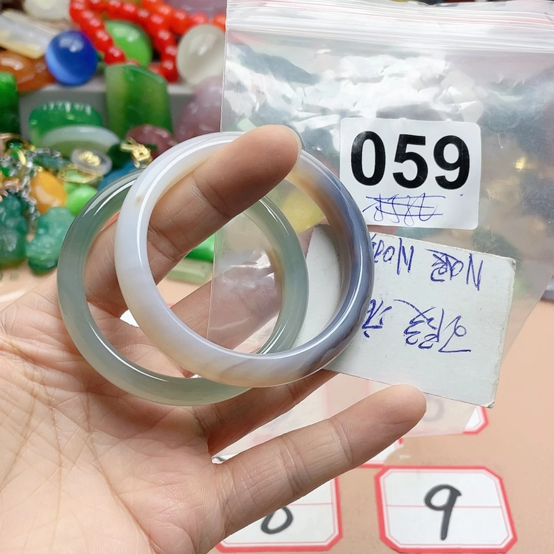 合金颈饰玛瑙/玉髓文*