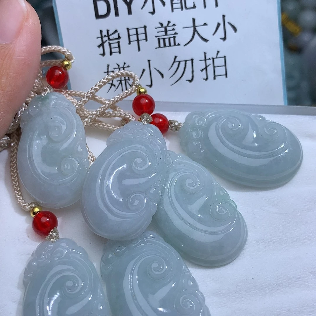 翡翠未镶嵌颈饰，多样性发其一！