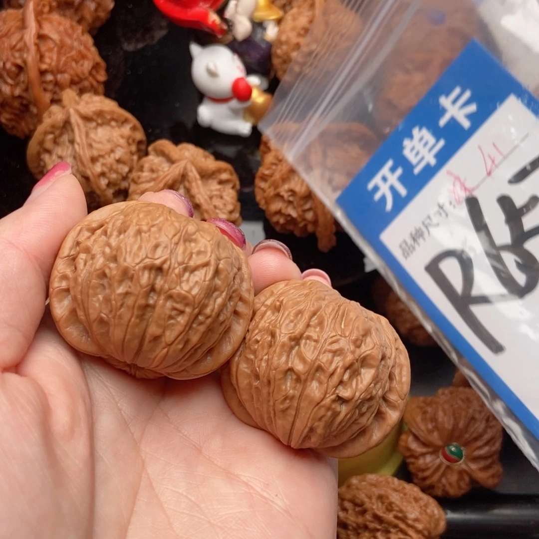 桃核吊坠核桃铁锤妹妹
