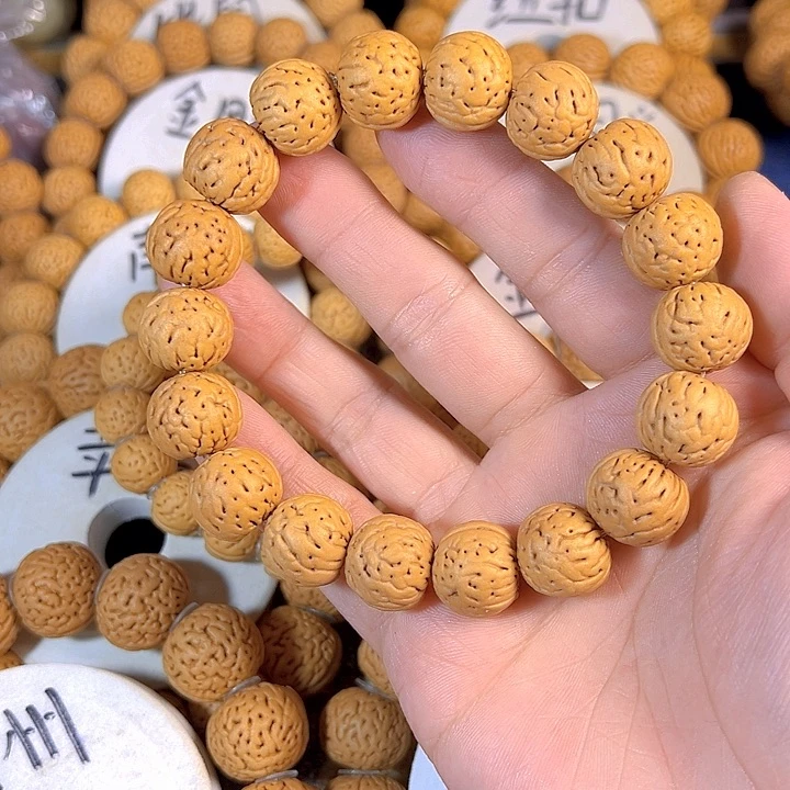 ᝰ***ꫀ桃核手串金丹桃核手串