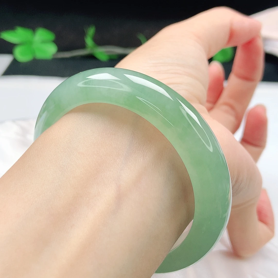 未镶嵌手镯翡翠55圈