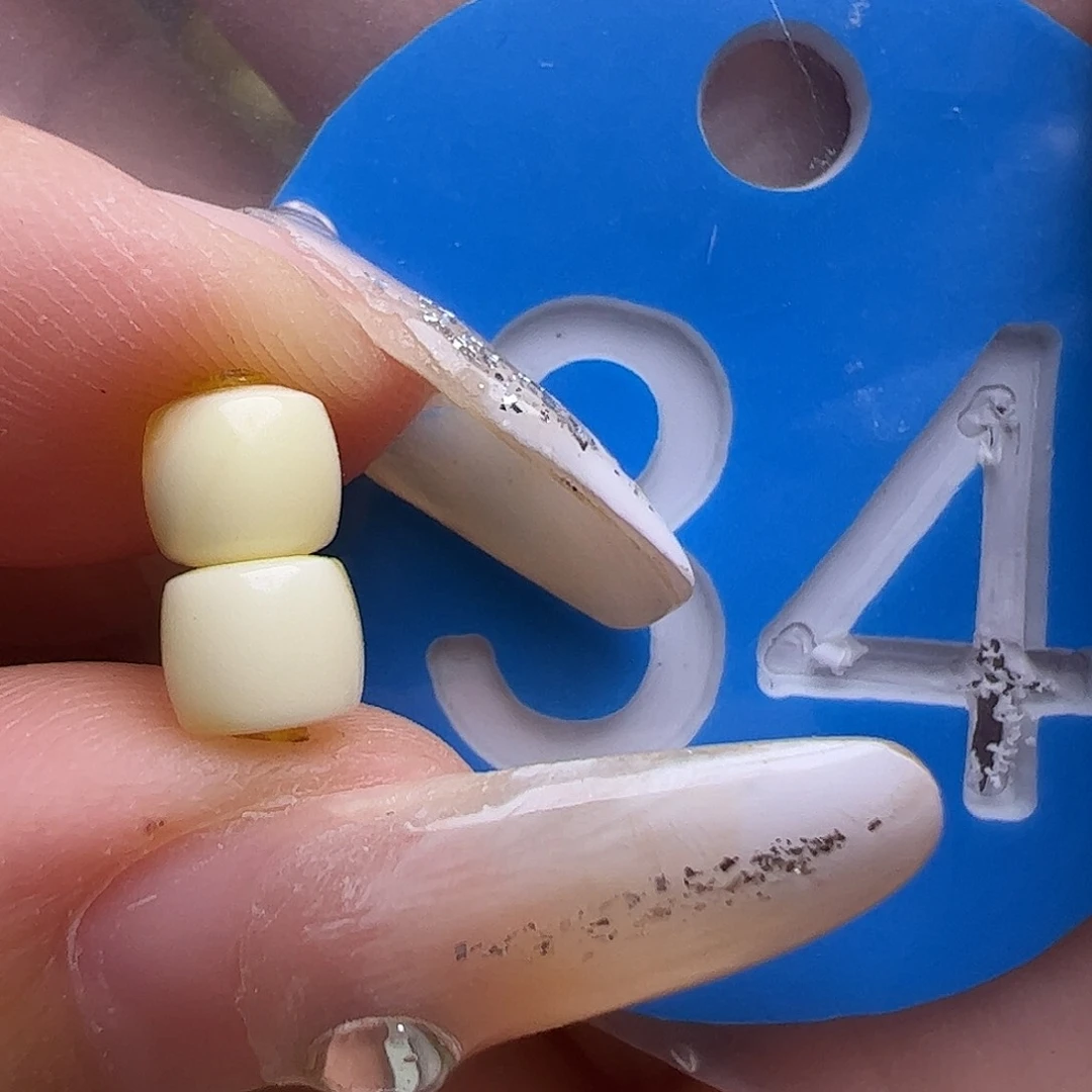 未镶嵌蜜蜡裸石5mm直切