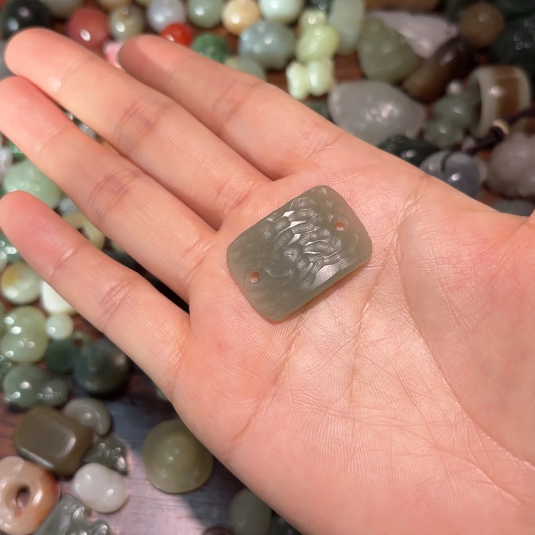 和田玉颈饰未镶嵌相*