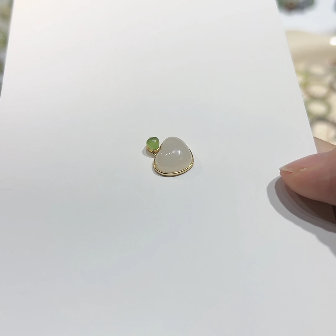 颈饰银S925镶嵌和田玉