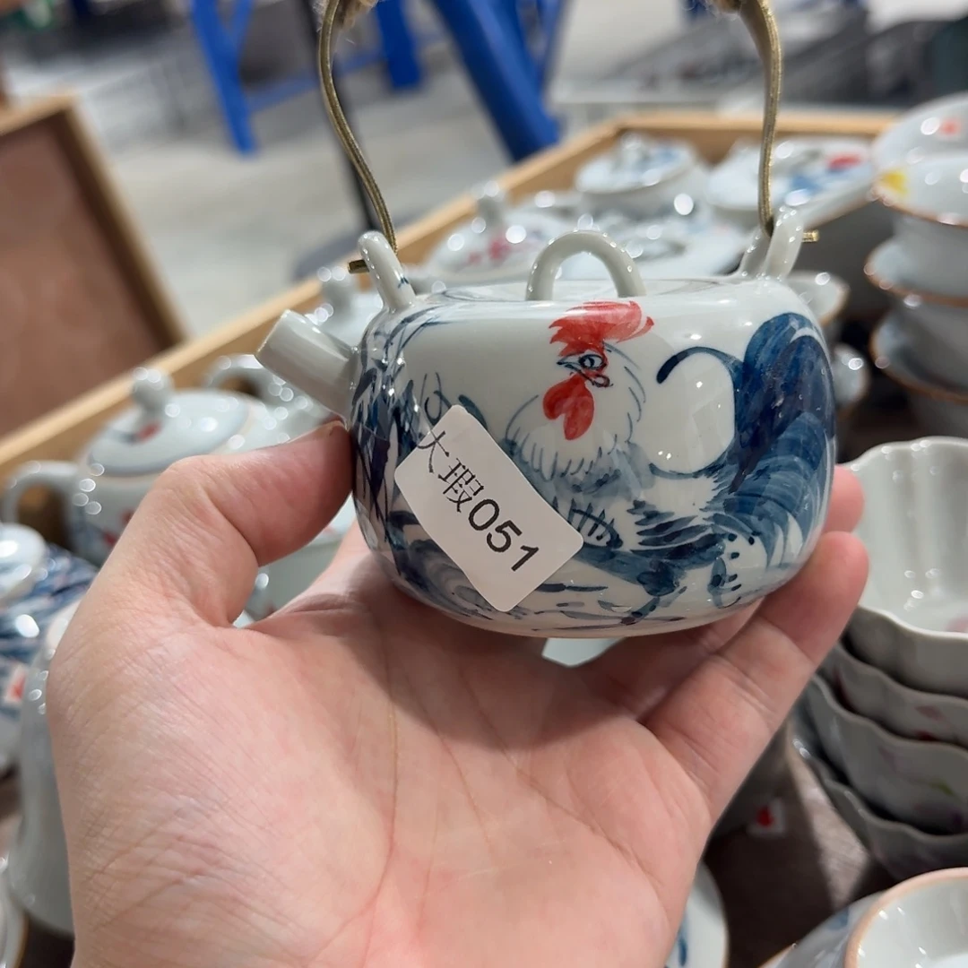 釉下手绘茶具微瑕