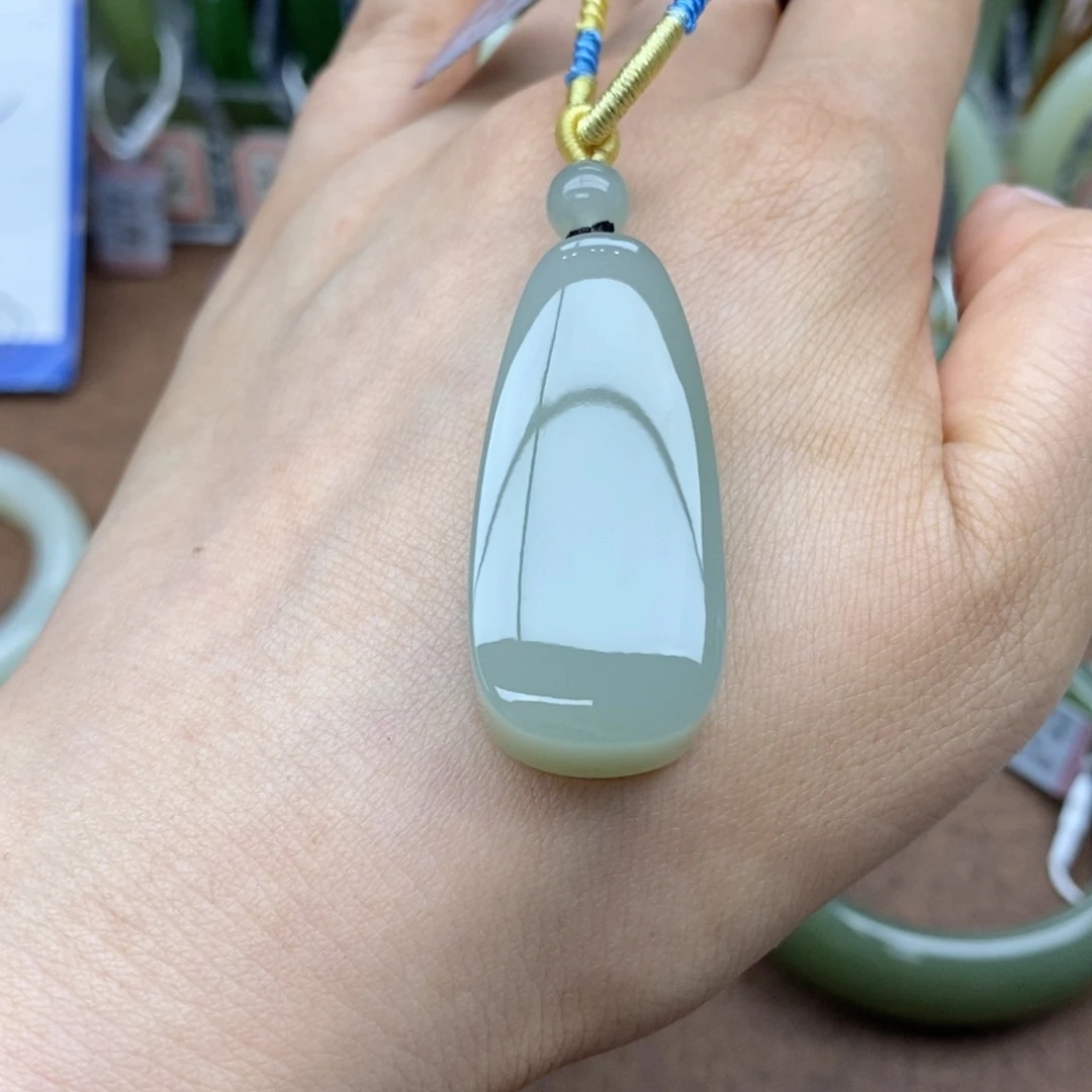 和田玉未镶嵌吊坠(不含链)