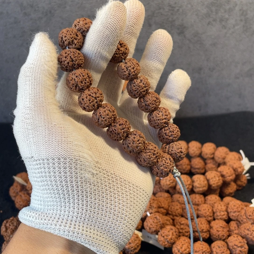 爱***~金刚菩提手串老树蜂王16