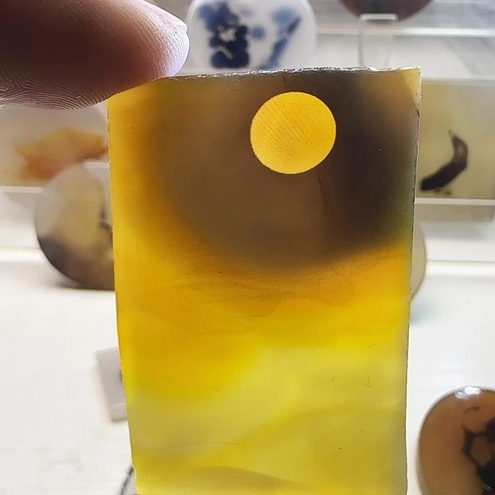 玛瑙/玉髓未镶嵌珠宝奇石