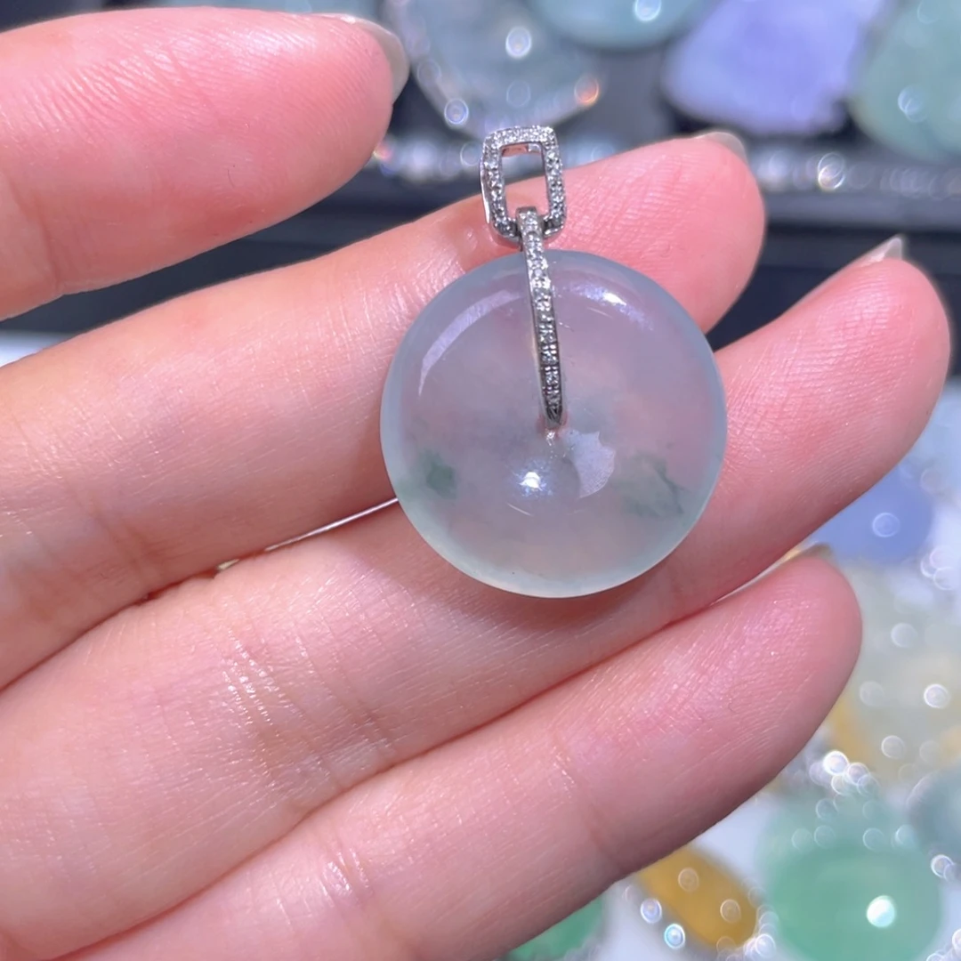 颈饰18K金镶嵌翡翠翡翠