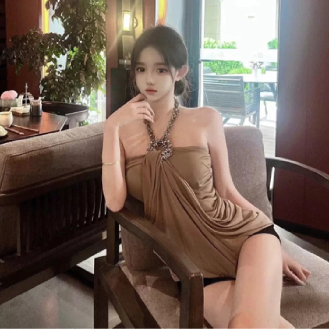 （浠儿家）古早冷艳御姐重工挂脖泰式褶皱抹胸背心上衣