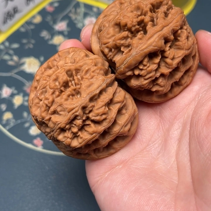 文玩核桃吊坠48-35523-05