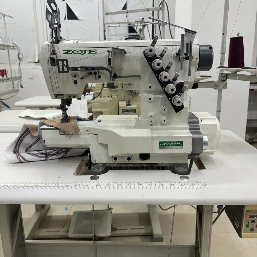 中捷直驱电脑砍车绷缝机三针五线直驱工业绷缝机