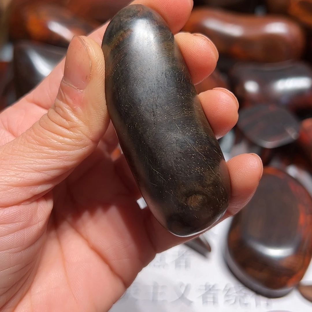 交趾黄檀（大红酸枝）福****店