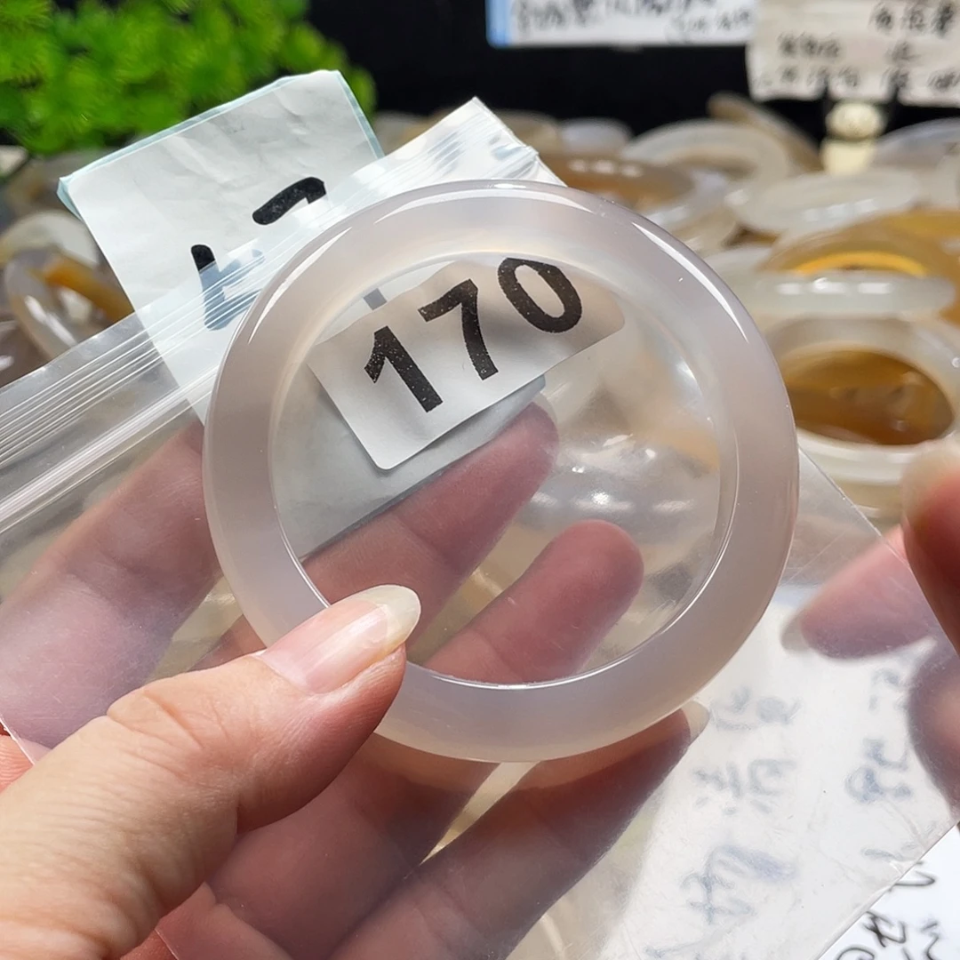 手镯玛瑙/玉髓未镶嵌