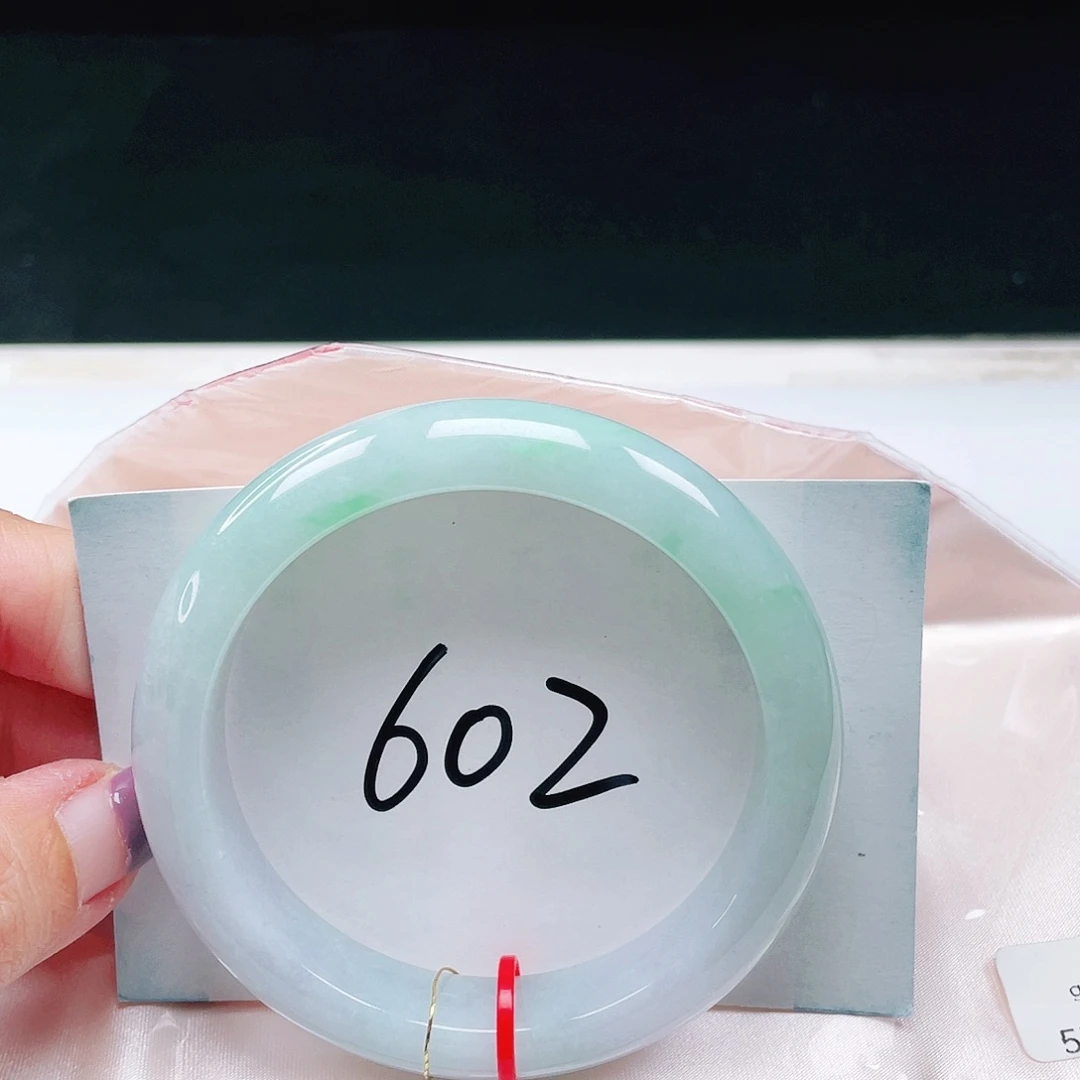 翡翠未镶嵌手镯缅甸翡翠57