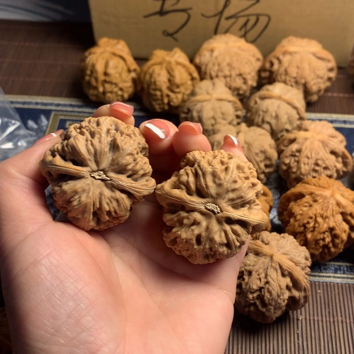 吊坠文玩核桃丿***笙粗筋