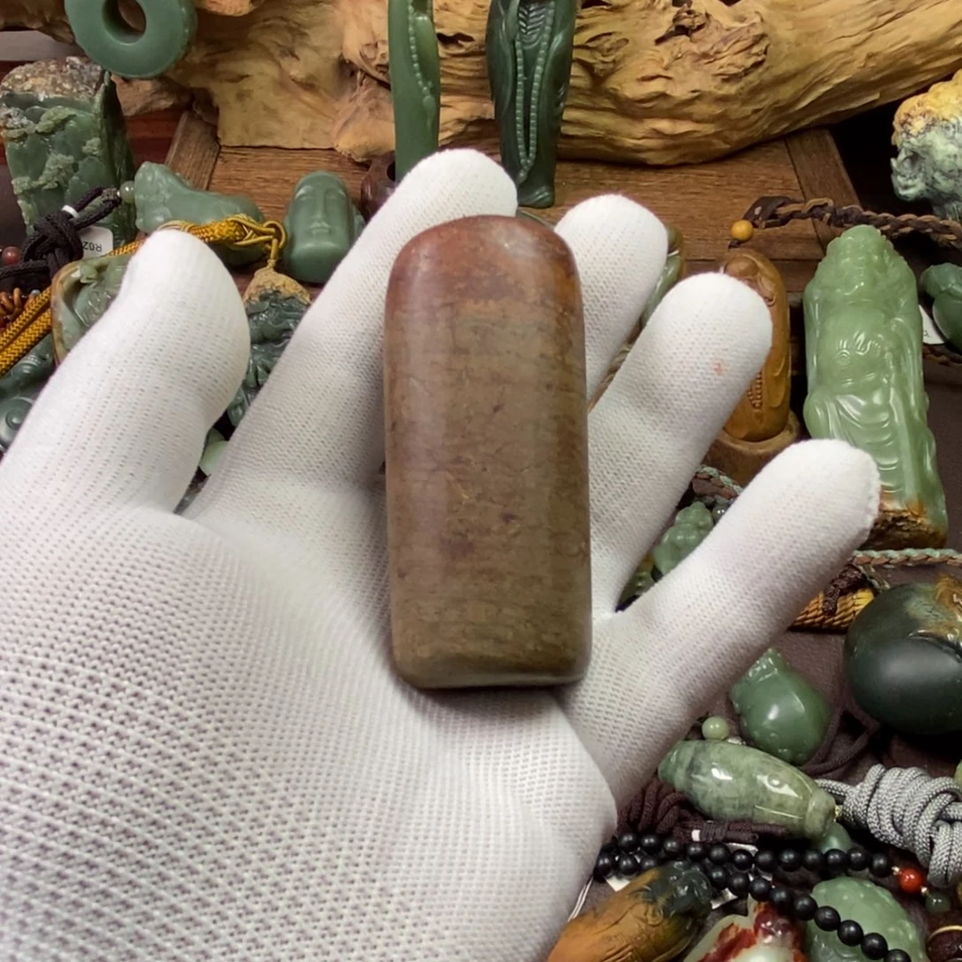 岫岩河磨玉（透闪石质玉）把件未镶嵌