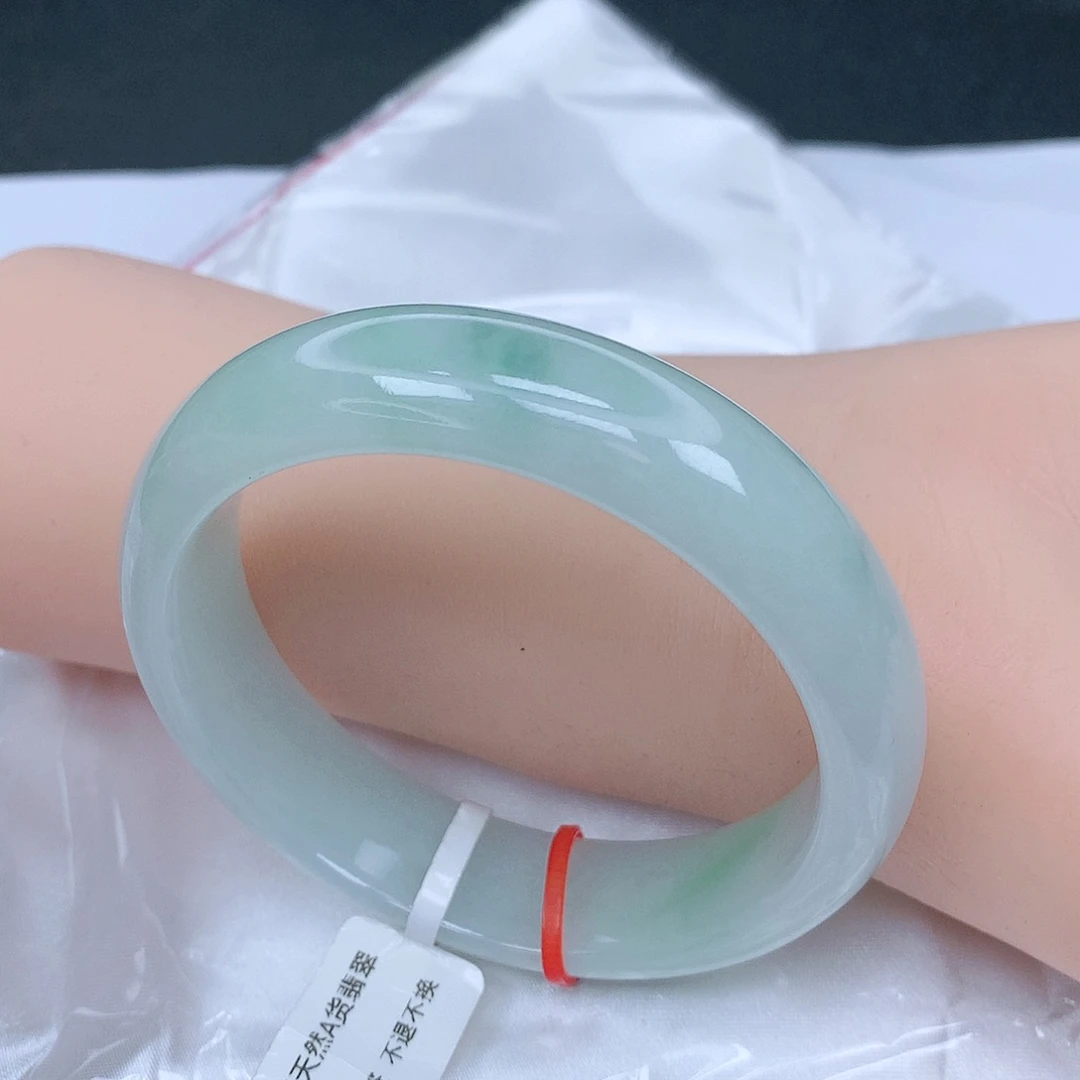 【闪购商品】翡翠手镯未镶嵌，55