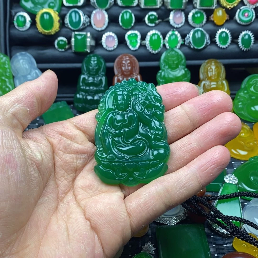 玛瑙/玉髓颈饰未镶嵌玉*