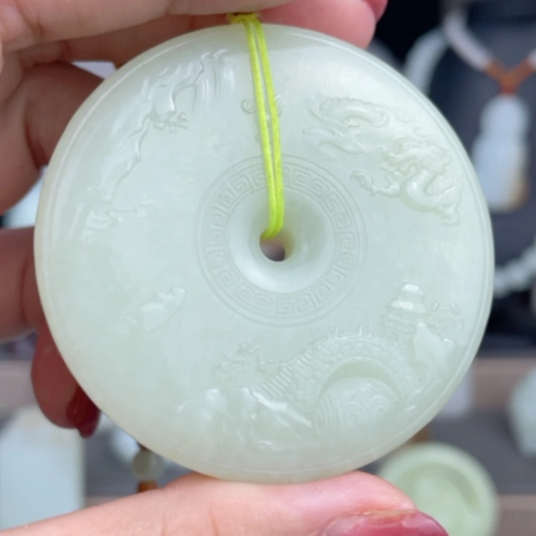 【闪购商品】颈饰未镶嵌和田玉