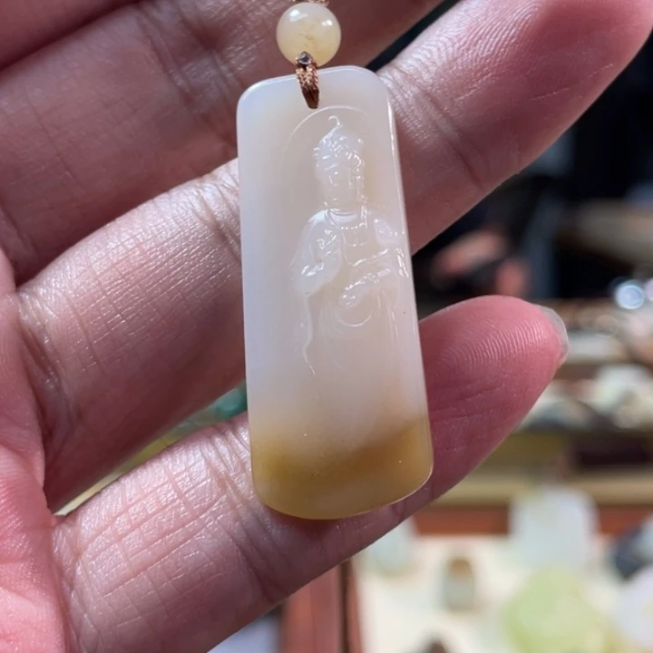 颈饰未镶嵌和田玉