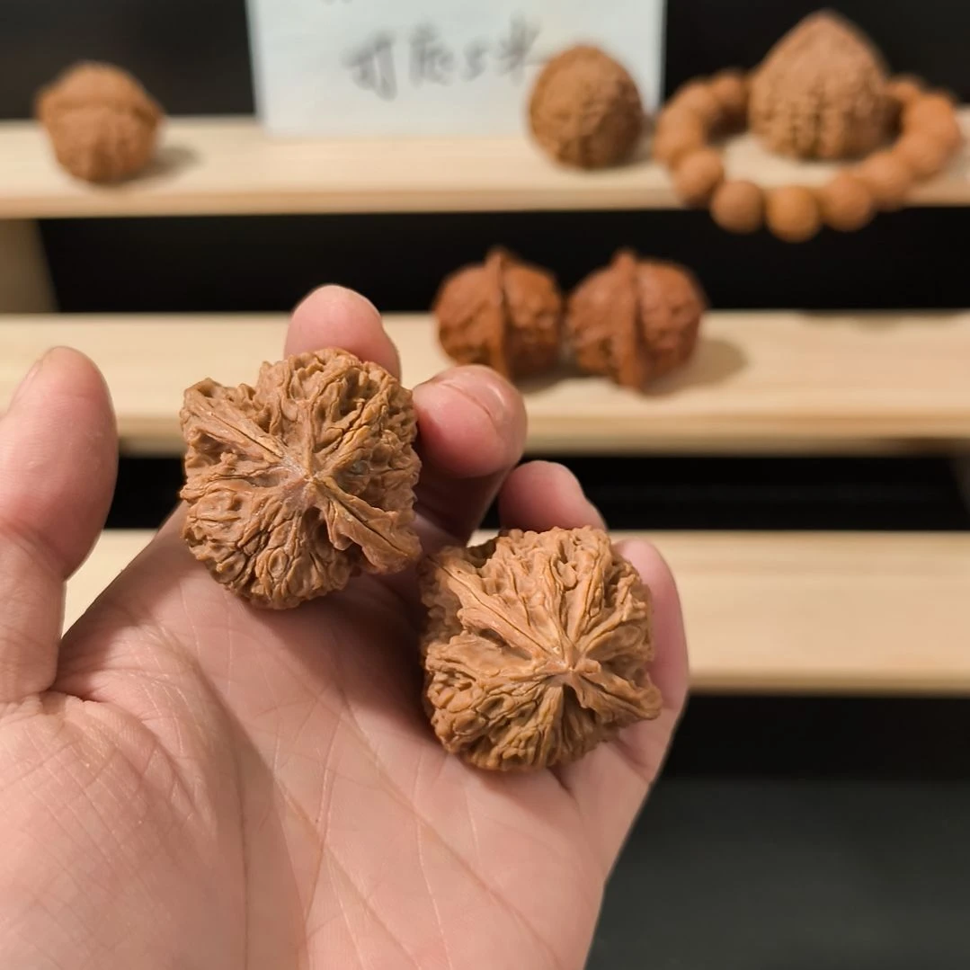 @***头吊坠文玩核桃41南疆有黄