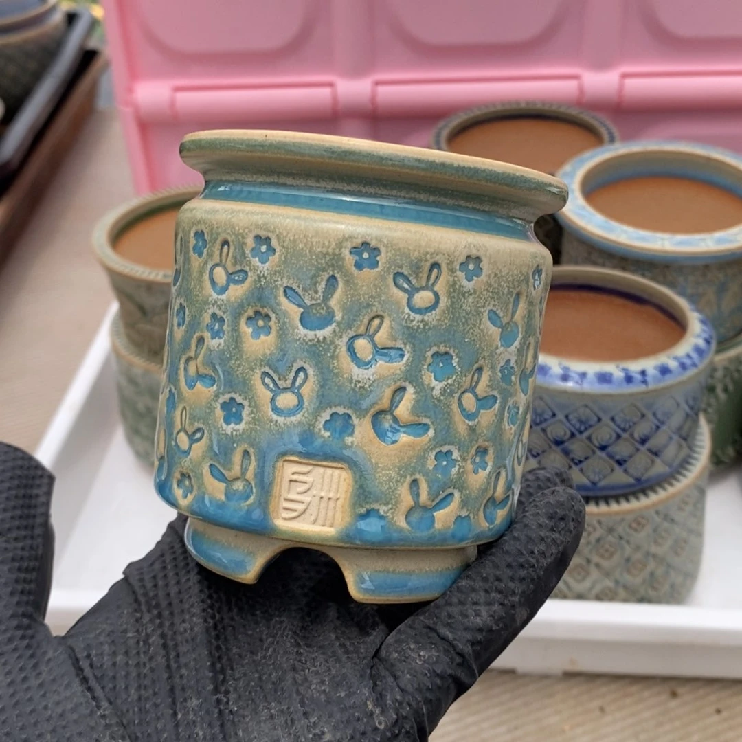 栗子泥缤纷兔5.5口奶罐烟雨