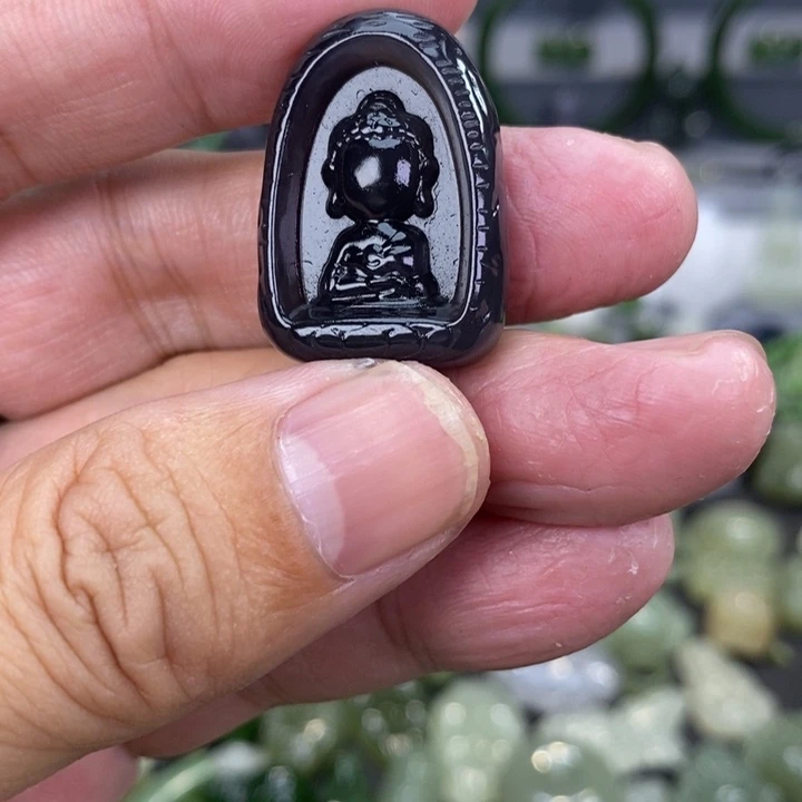 和田玉颈饰未镶嵌?*阳