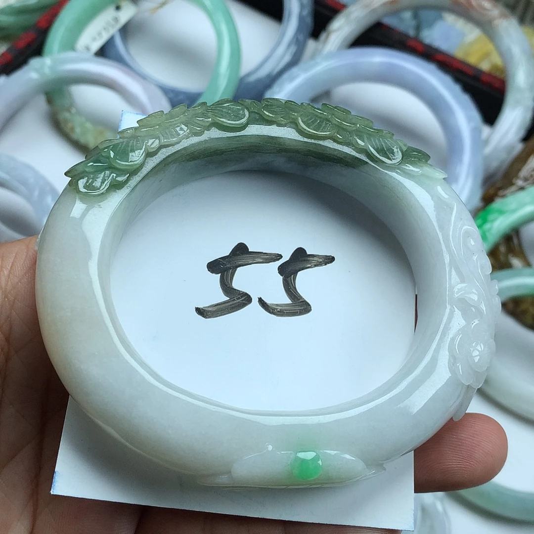 翡翠未镶嵌手镯天然翡翠59贵妃
