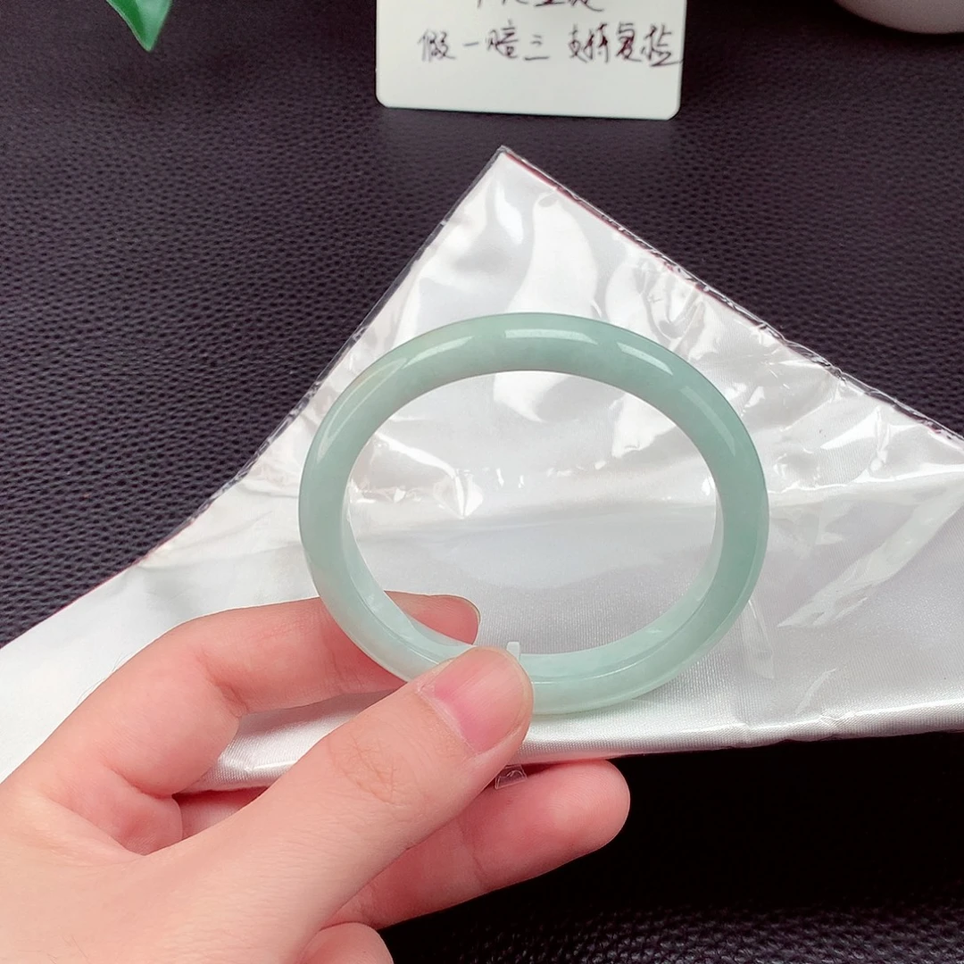 翡翠未镶嵌手镯贵妃55