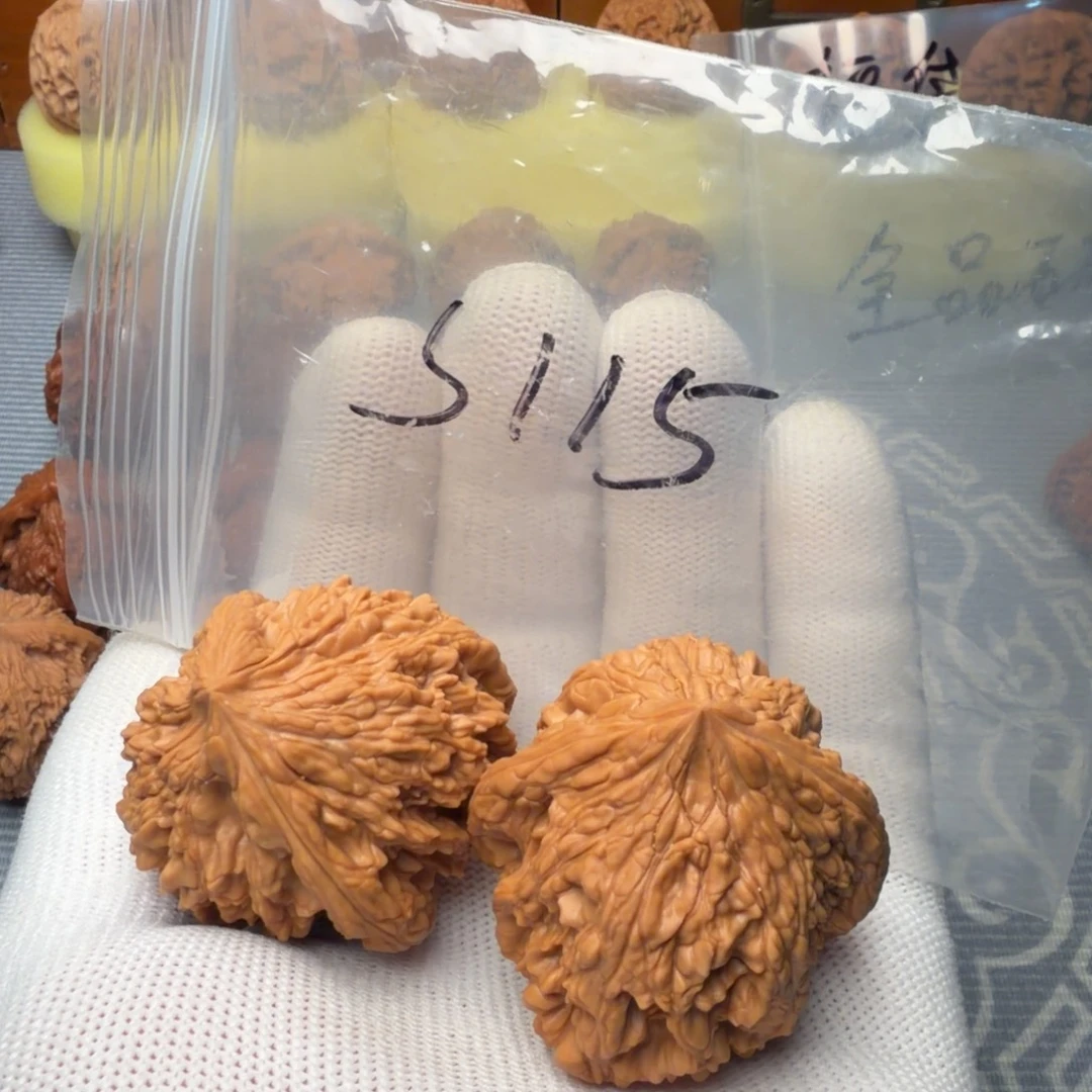 I***的文玩核桃吊坠S115全品大沽石43