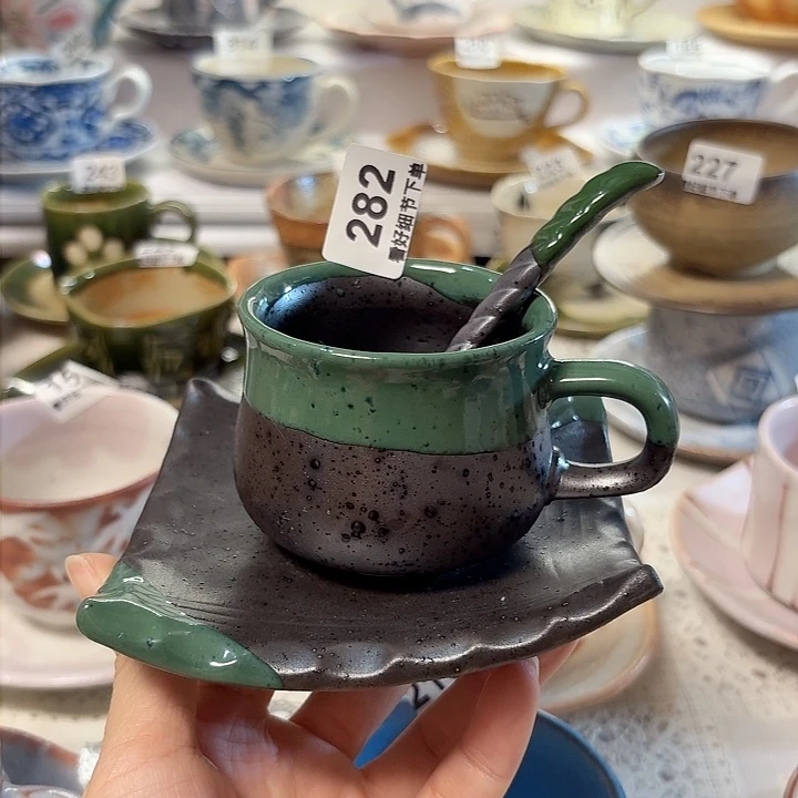 瓷片一套漂亮的咖啡杯