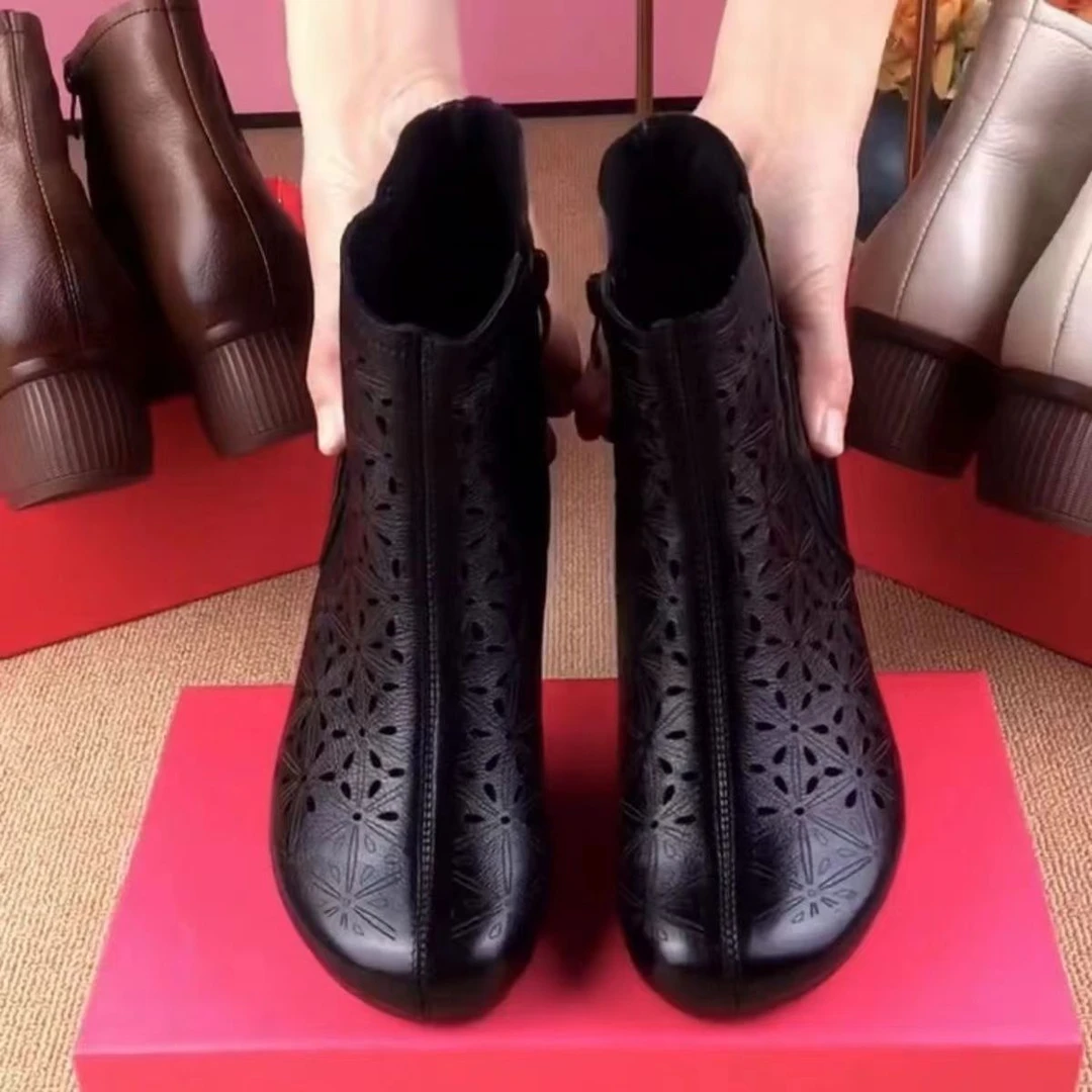 2024冬季新真皮妈妈鞋软底软面平跟低跟短靴加绒加厚女鞋马丁靴A