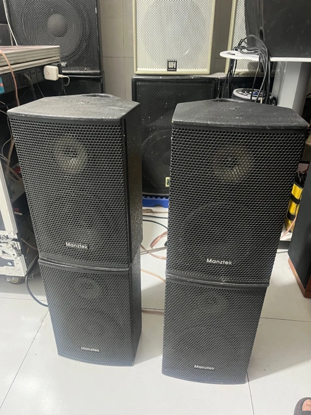 8新  二手6.5寸音响 不包邮 成色如图（随机发货）