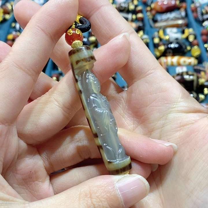 玛瑙/玉髓颈饰合金20