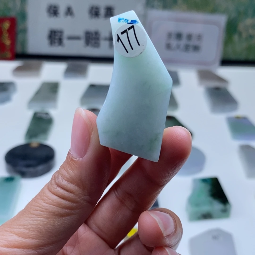 定制翡翠未镶嵌天然翡翠