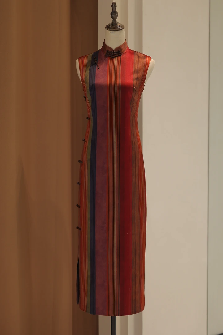 【筱茵】良辰媄锦桑蚕丝香云纱全开襟手工古法旗袍衣长约130CM