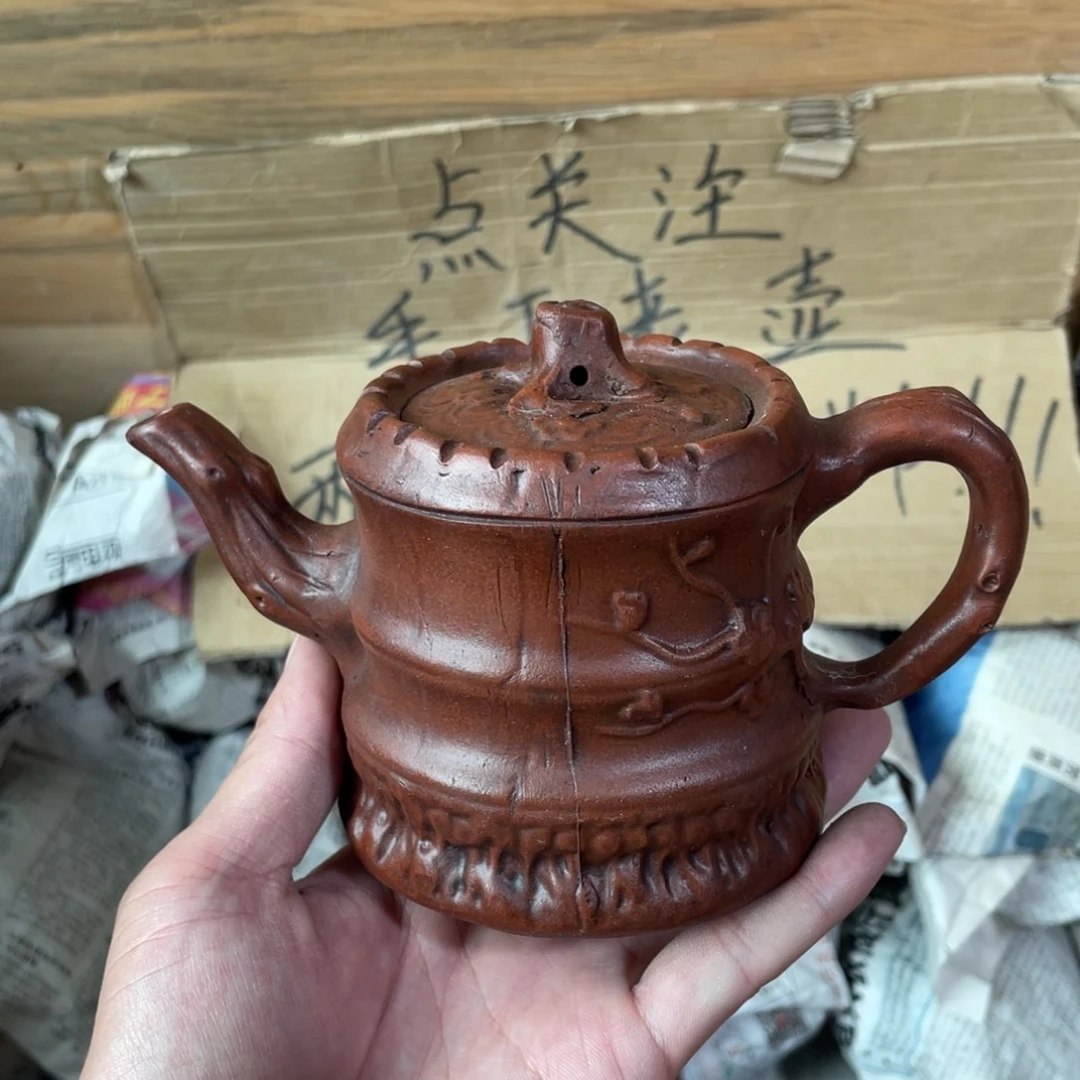 茶壶紫砂老厂紫砂壶一件。