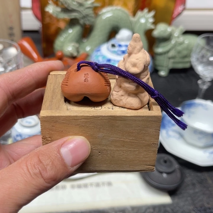 散***散默认微瑕。 完美者慎拍。